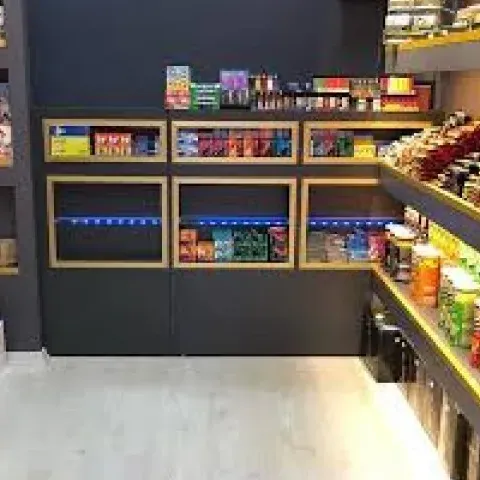 Ölçüye özel üretilmiş vezne mobilyası uygulaması